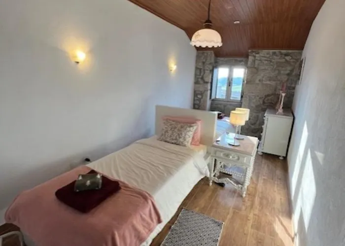 Adelaide * Campos (Vieira do Minho, Braga)